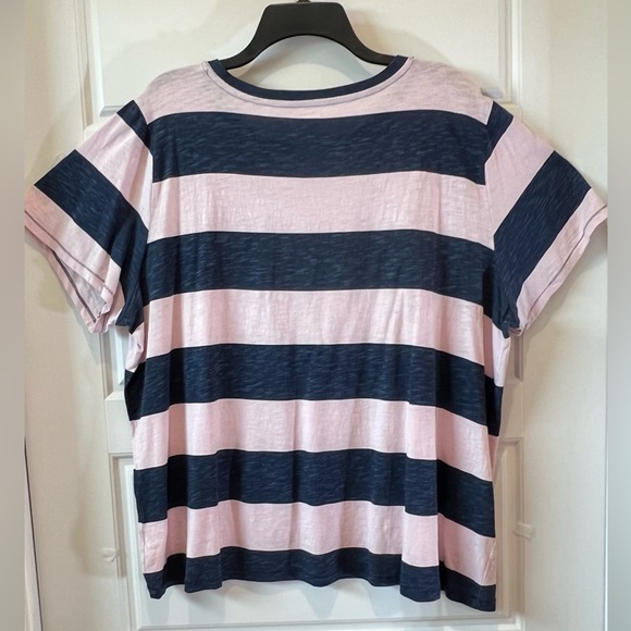 SONOMA Pink and Blue STRIPED TEE
The Everyday tee
1X WOMENS PLUS - Picture 2 of 3
